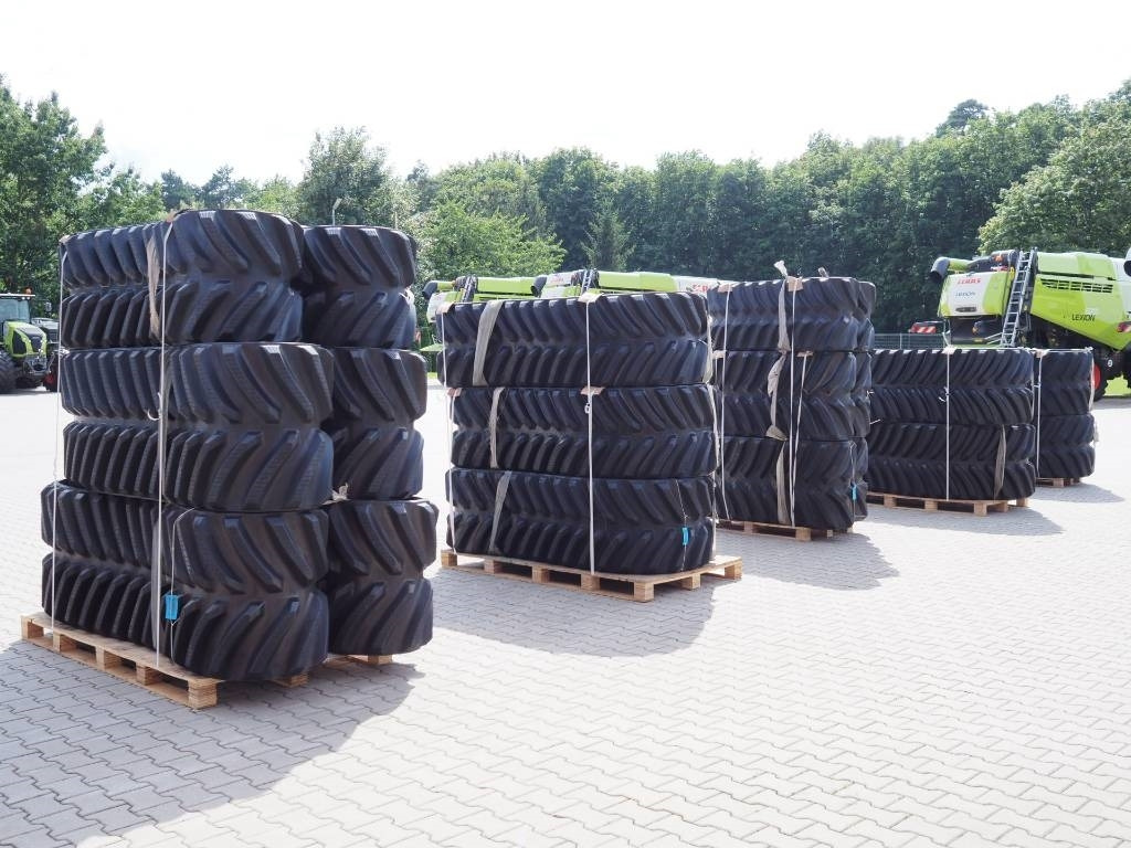 John Deere 8RX / Rubber belt / track / rear / 18" / 457mm - Kāpurķēdes - Lauksaimniecības tehnika: foto 3 John Deere 8RX / Rubber belt / track / rear / 18" / 457mm - Kāpurķēdes - Lauksaimniecības tehnika: foto 3
