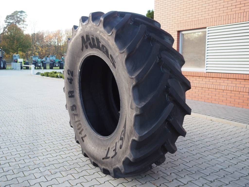 Mitas SFT 710/75 R42 - Riepa - Lauksaimniecības tehnika: foto 3 Mitas SFT 710/75 R42 - Riepa - Lauksaimniecības tehnika: foto 3