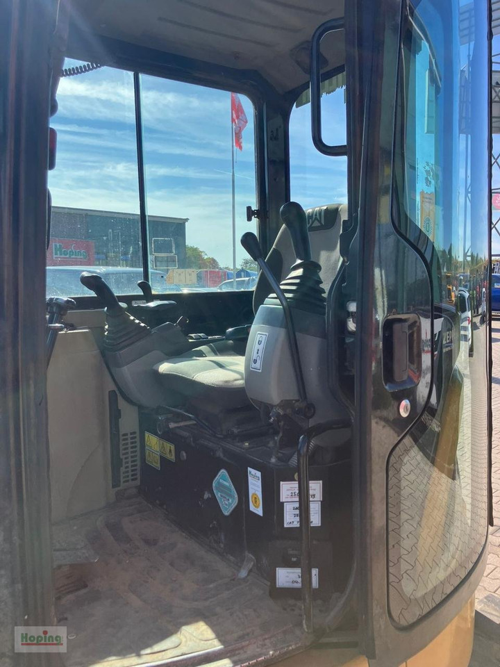 CAT 305C CR - Mini-ekskavators: foto 5 CAT 305C CR - Mini-ekskavators: foto 5