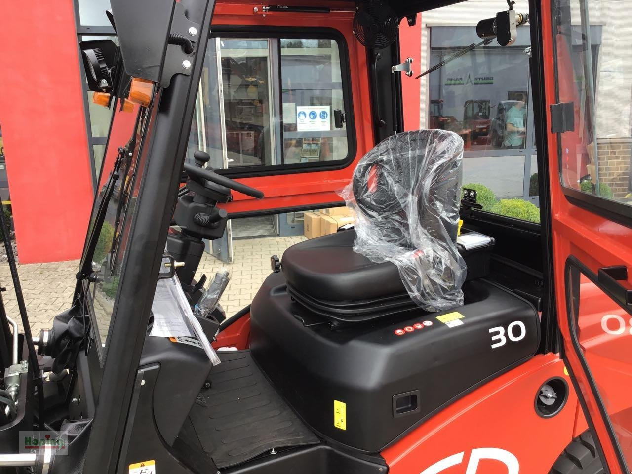 EP Equipment CPCD30T8 Kabine - Dīzeļiekrāvējs: foto 5 EP Equipment CPCD30T8 Kabine - Dīzeļiekrāvējs: foto 5