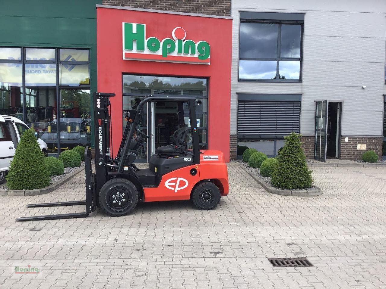 EP Equipment CPCD30T8 - Dīzeļiekrāvējs: foto 2 EP Equipment CPCD30T8 - Dīzeļiekrāvējs: foto 2