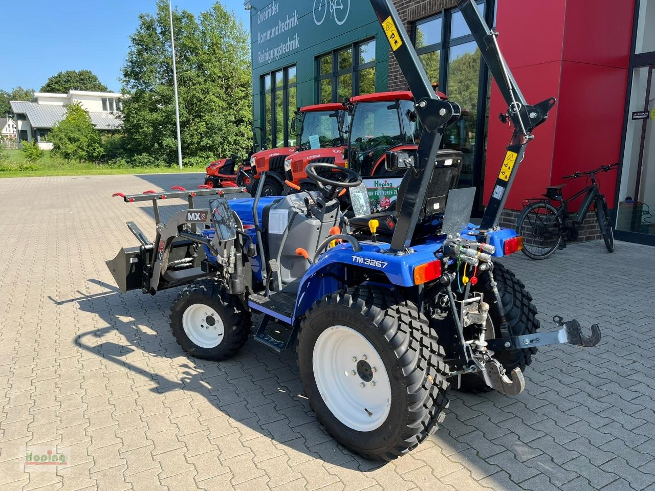 Iseki TM3267 AL - Komunālais traktors: foto 2 Iseki TM3267 AL - Komunālais traktors: foto 2