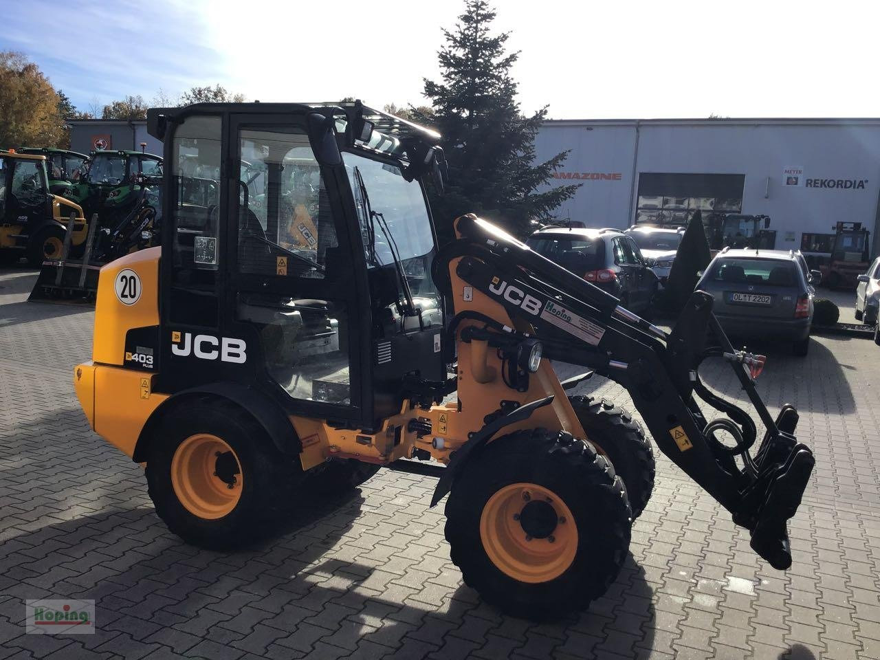 JCB 403 PLUS - Mini iekrāvējs: foto 3 JCB 403 PLUS - Mini iekrāvējs: foto 3