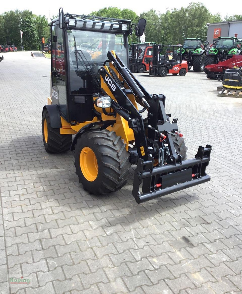 JCB 403 smartpower Kabine - Mini iekrāvējs: foto 4 JCB 403 smartpower Kabine - Mini iekrāvējs: foto 4