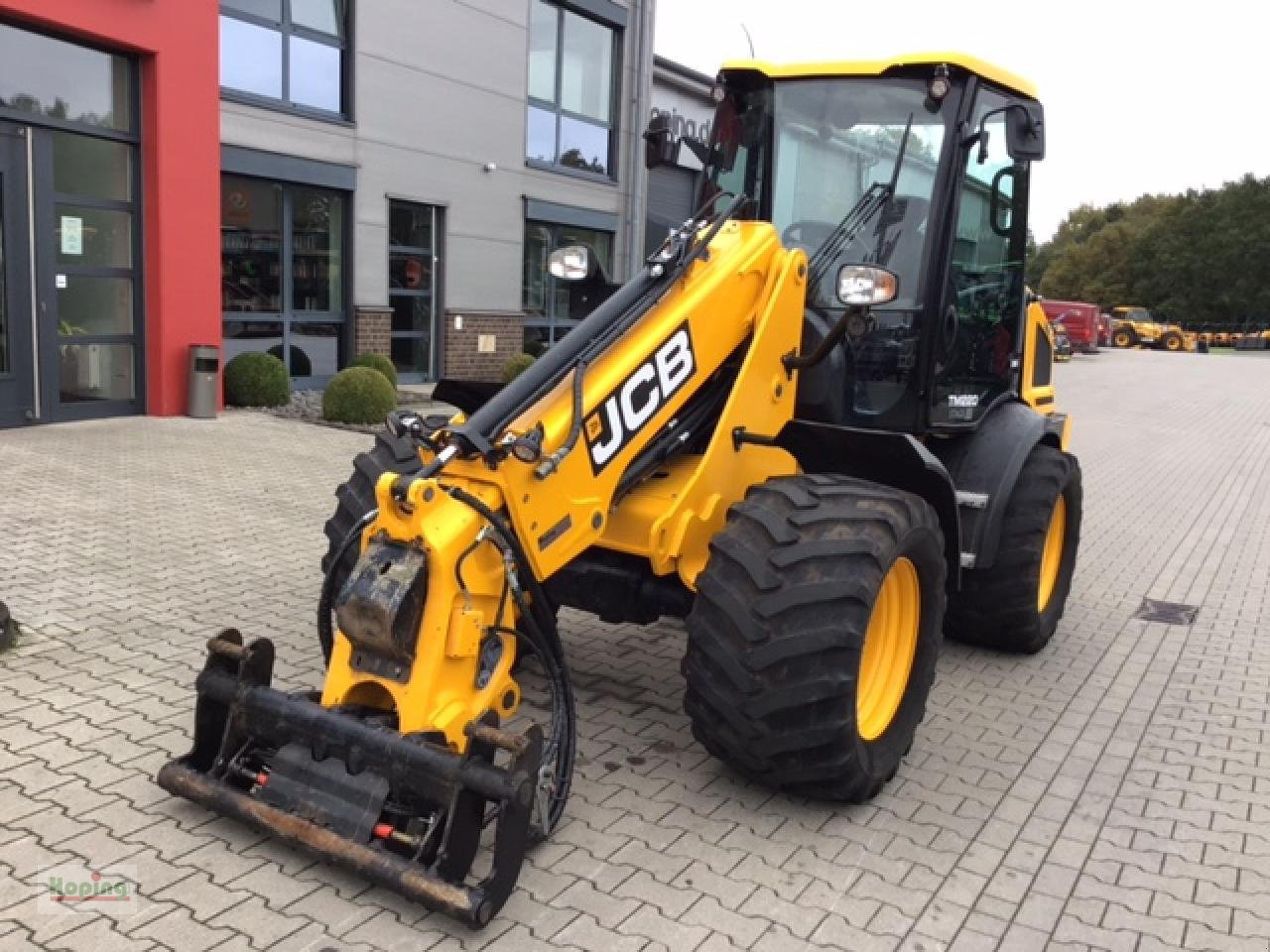 JCB TM 220 - Riteņu iekrāvējs: foto 2 JCB TM 220 - Riteņu iekrāvējs: foto 2