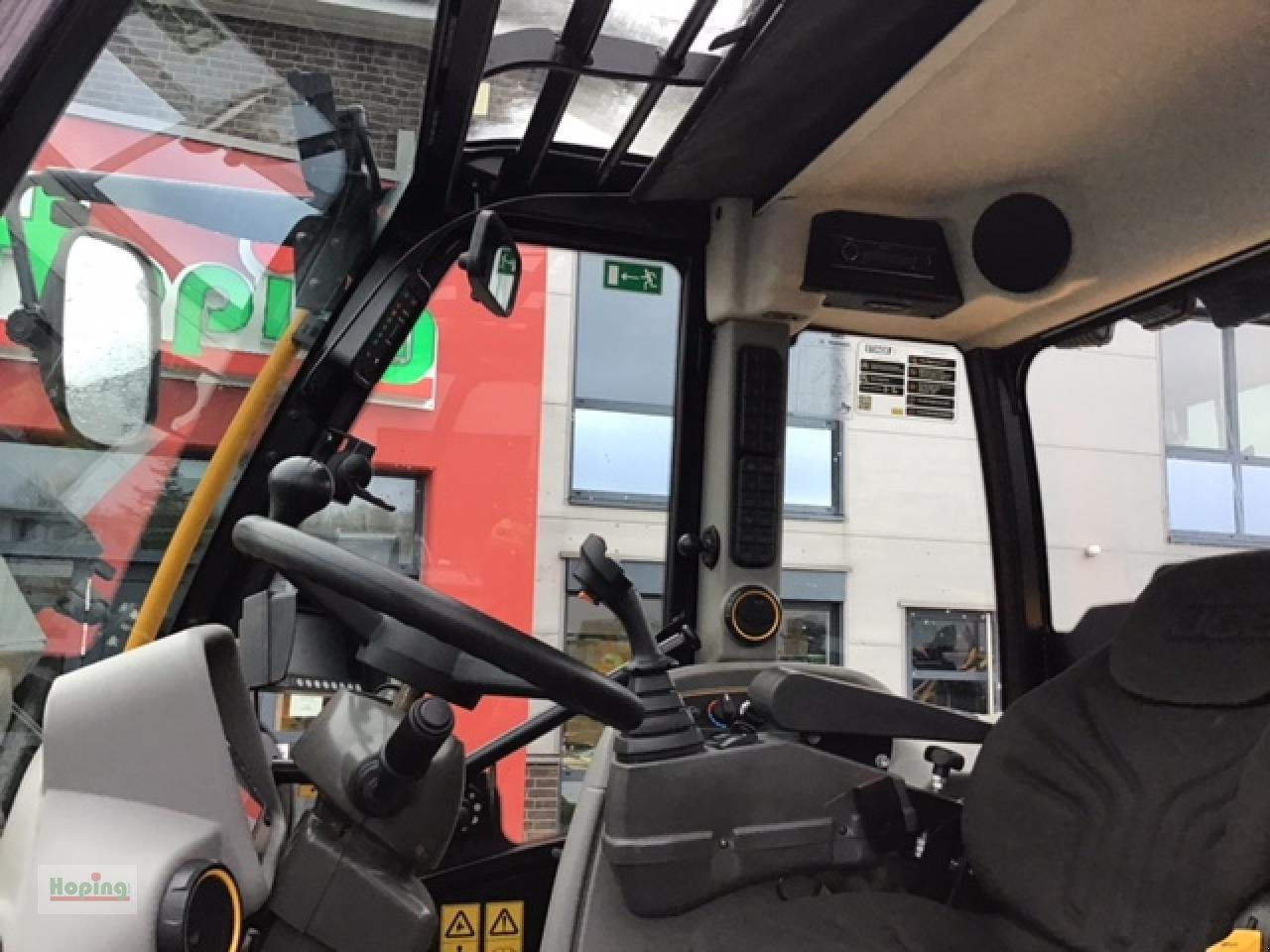 Riteņu iekrāvējs JCB TM 420 AGRI: foto 11