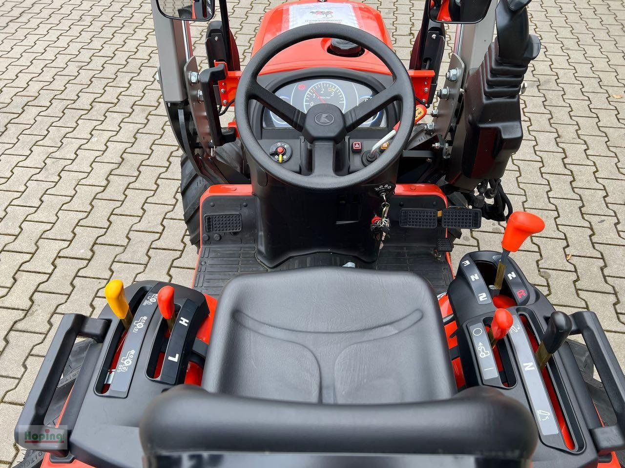 Kubota B1 181 - Komunālais traktors: foto 5 Kubota B1 181 - Komunālais traktors: foto 5