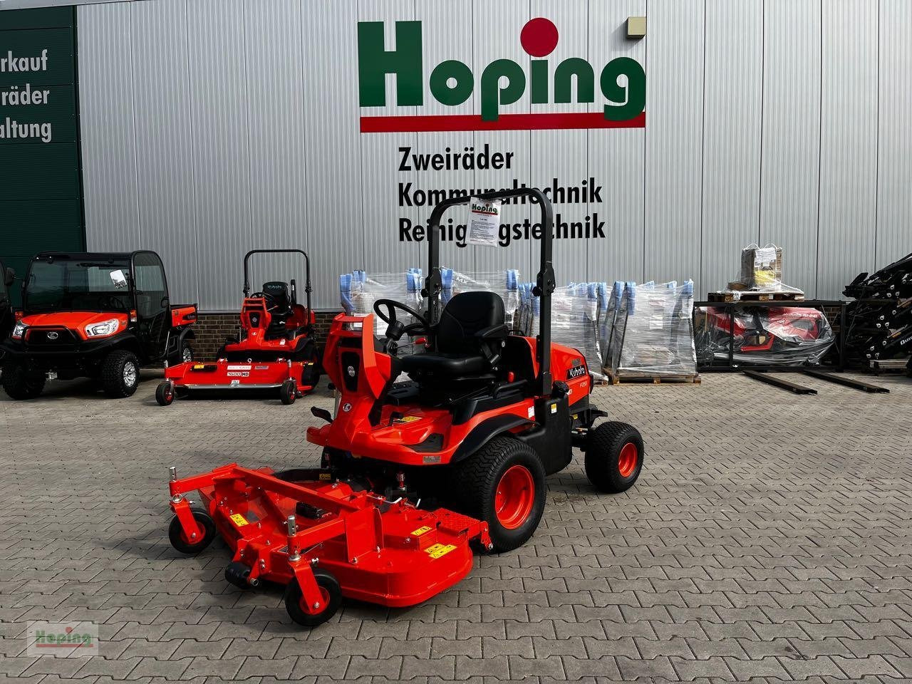 Kubota F 251 AWD - Zāles pļāvējs: foto 1 Kubota F 251 AWD - Zāles pļāvējs: foto 1