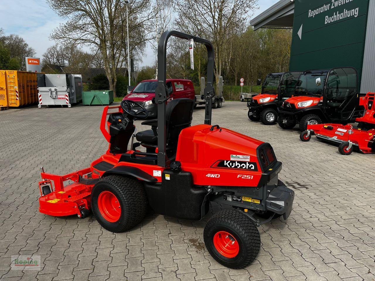 Kubota F 251 AWD - Zāles pļāvējs: foto 3 Kubota F 251 AWD - Zāles pļāvējs: foto 3