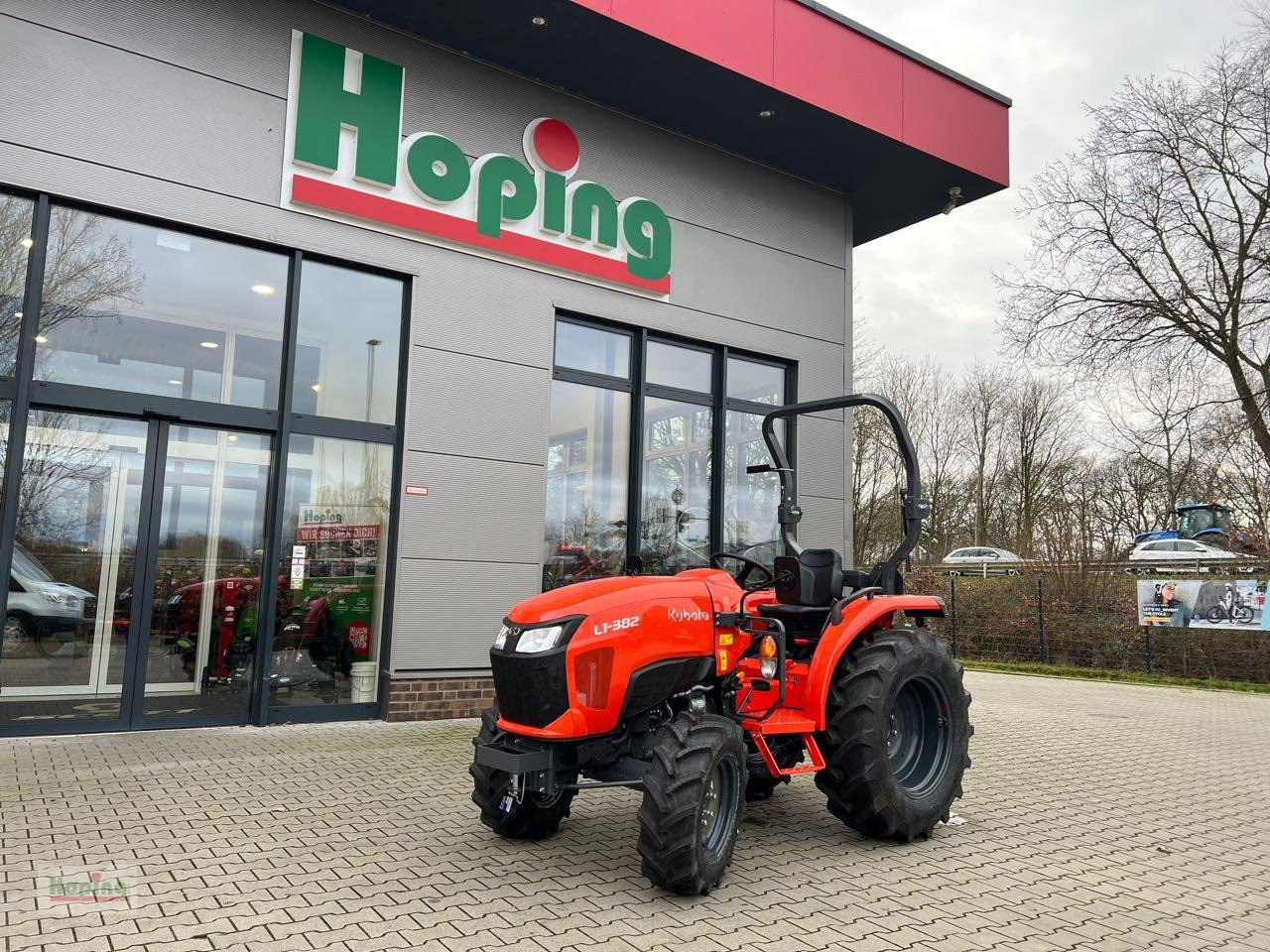 Kubota L1-382 DW - Komunālais traktors: foto 1 Kubota L1-382 DW - Komunālais traktors: foto 1