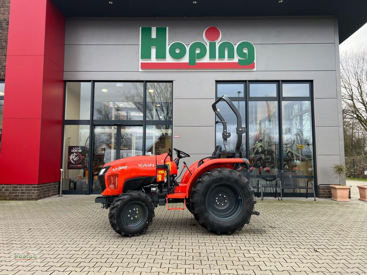 Kubota L1-382 DW - Komunālais traktors: foto 2 Kubota L1-382 DW - Komunālais traktors: foto 2