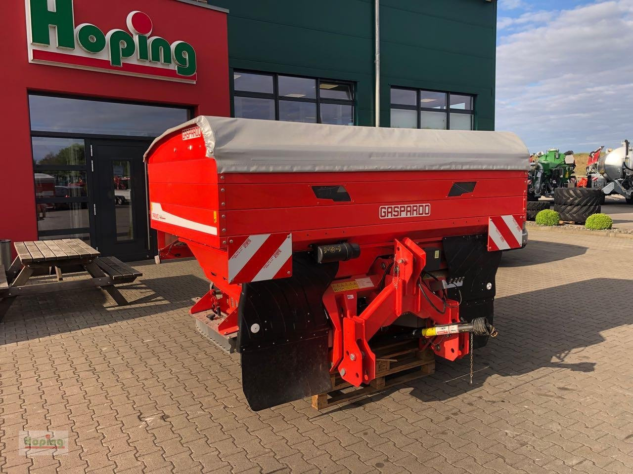 Maschio Primo EW Isontronic - Minerālmēslu izkliedētājs: foto 2 Maschio Primo EW Isontronic - Minerālmēslu izkliedētājs: foto 2