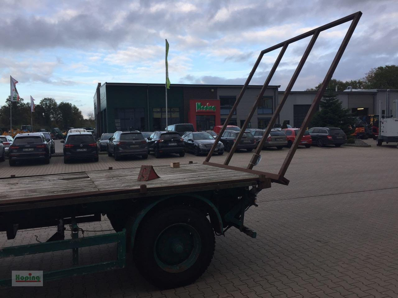 Sommer AG 120 - Lauksaimniecības piekabe-platforma: foto 4 Sommer AG 120 - Lauksaimniecības piekabe-platforma: foto 4