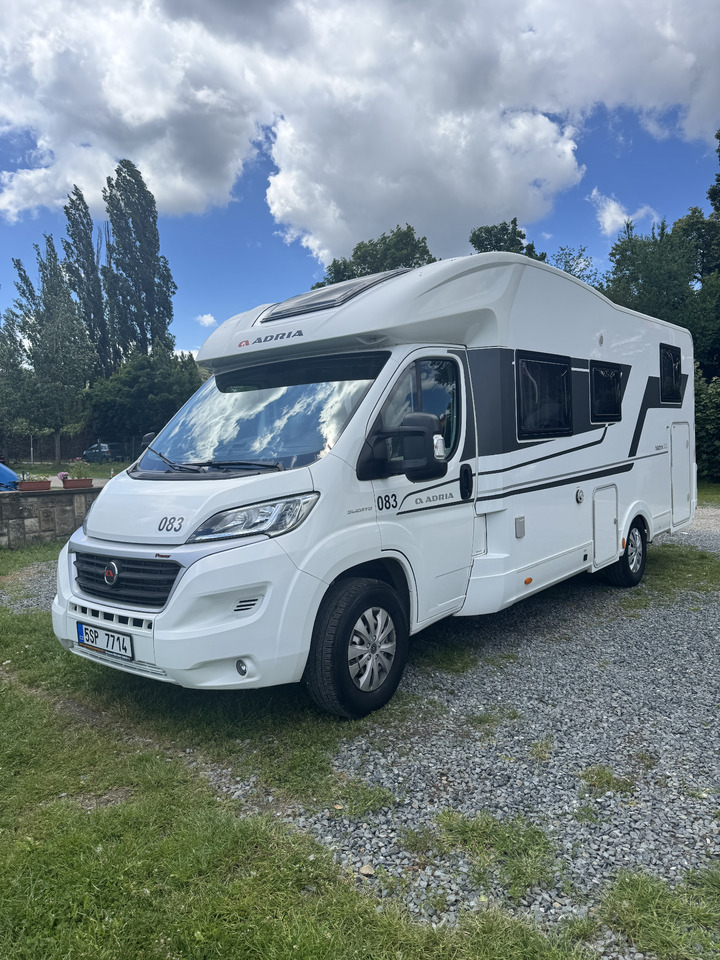 ADRIA Matrix 670 SL - Daļēji integrētais kemperis: foto 1 ADRIA Matrix 670 SL - Daļēji integrētais kemperis: foto 1