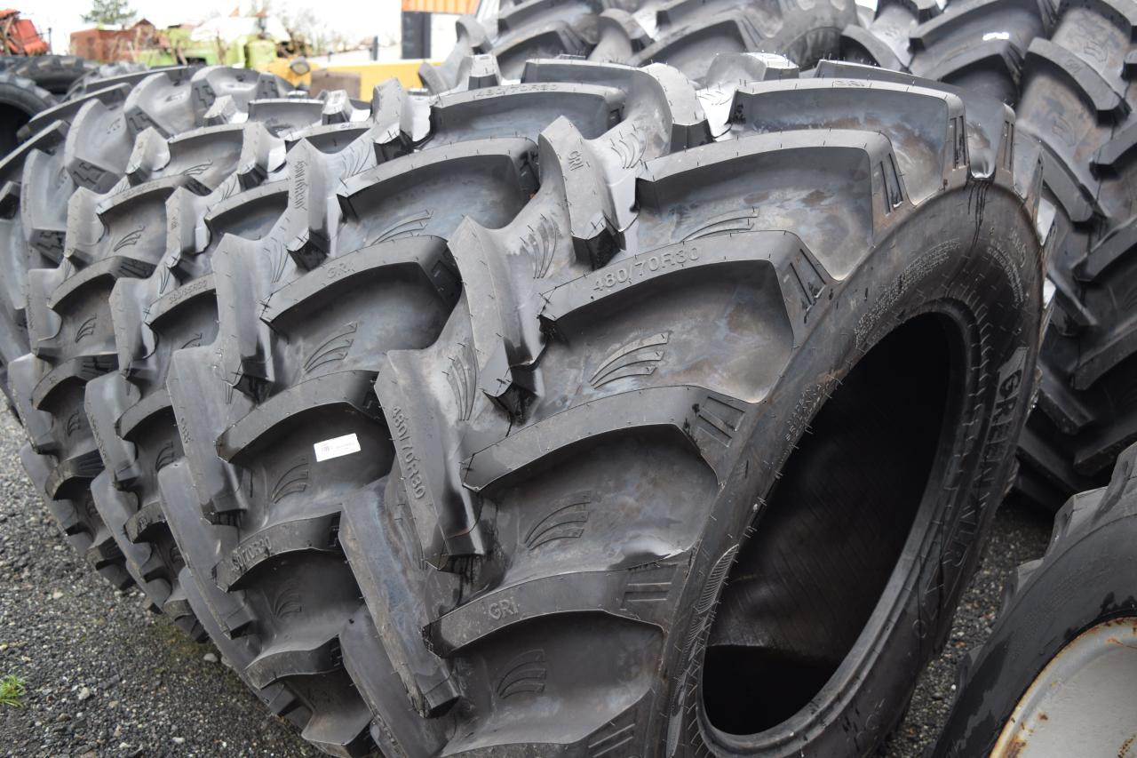 / 480/65R24 / 480/70R30 / 480/70R38 - Riepa: foto 2 / 480/65R24 / 480/70R30 / 480/70R38 - Riepa: foto 2