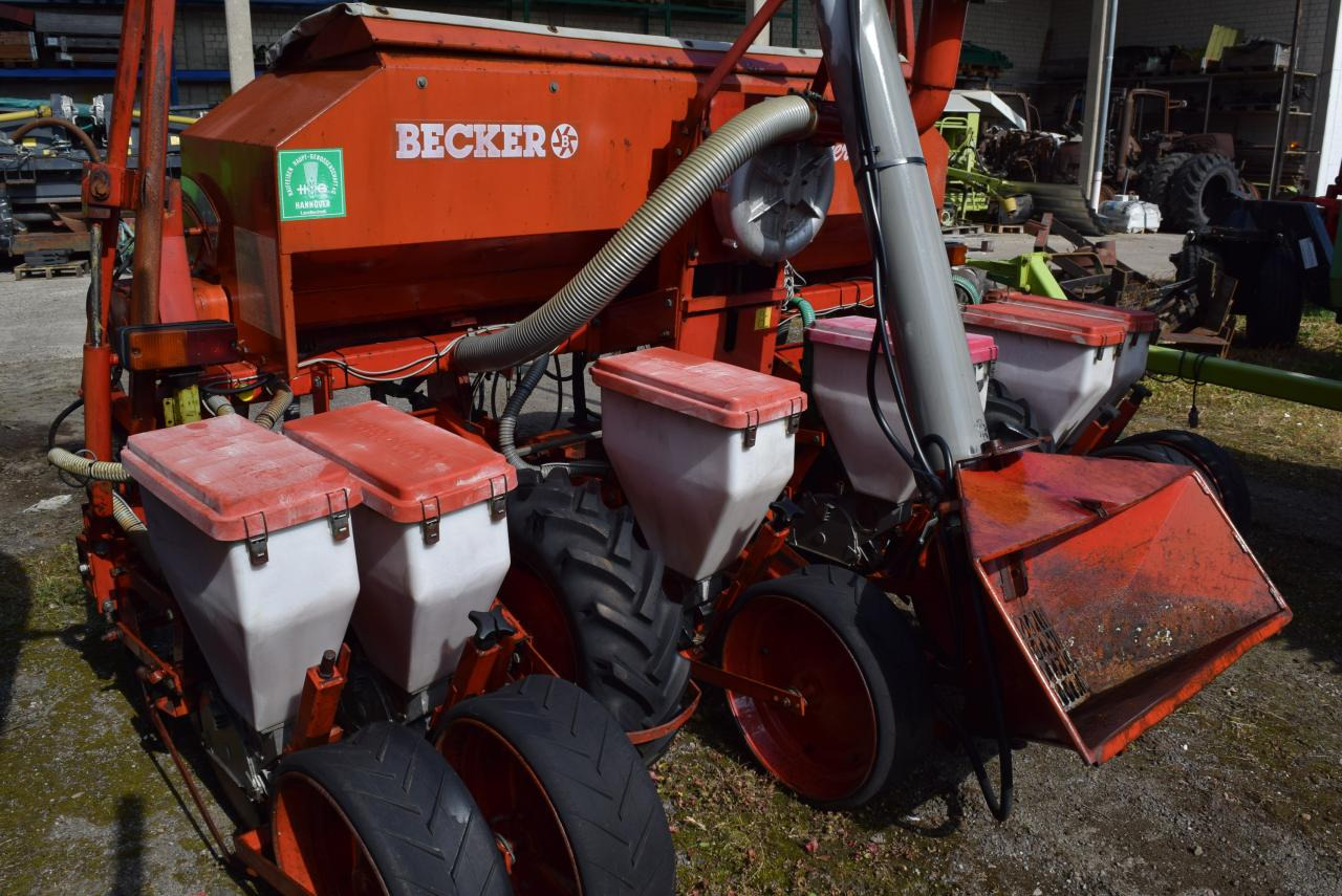 Becker AEROMAT T6Z - Precīzās izsējas sējmašīna: foto 4 Becker AEROMAT T6Z - Precīzās izsējas sējmašīna: foto 4