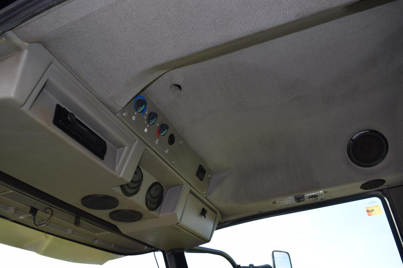 Labības kombains CLAAS Dominator 203 Mega: foto 9