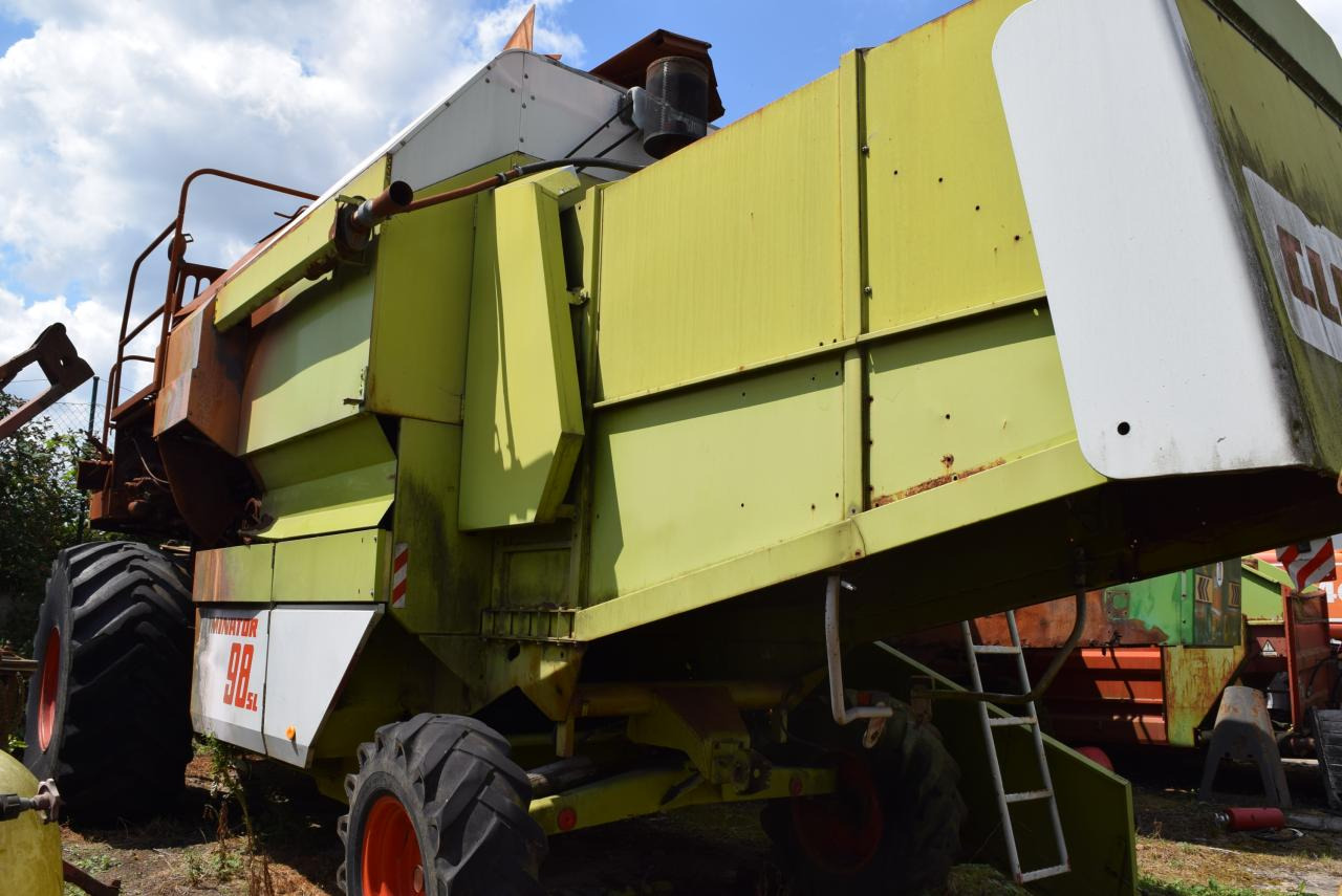 CLAAS Dominator 98 + Senator *zur Teileverwertung* - Labības kombains: foto 2 CLAAS Dominator 98 + Senator *zur Teileverwertung* - Labības kombains: foto 2