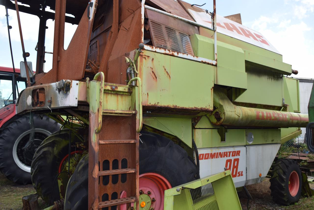 CLAAS Dominator 98 + Senator *zur Teileverwertung* - Labības kombains: foto 1 CLAAS Dominator 98 + Senator *zur Teileverwertung* - Labības kombains: foto 1
