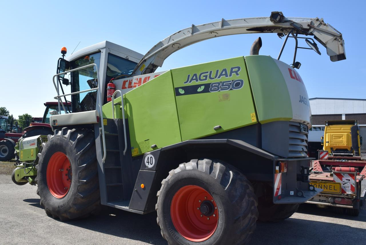 CLAAS Jaguar 850 Speedstar - Lopbarības kombains: foto 4 CLAAS Jaguar 850 Speedstar - Lopbarības kombains: foto 4