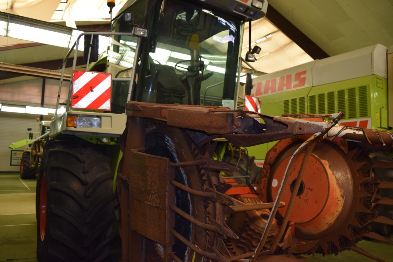 CLAAS Jaguar 860 - Lopbarības kombains: foto 2 CLAAS Jaguar 860 - Lopbarības kombains: foto 2
