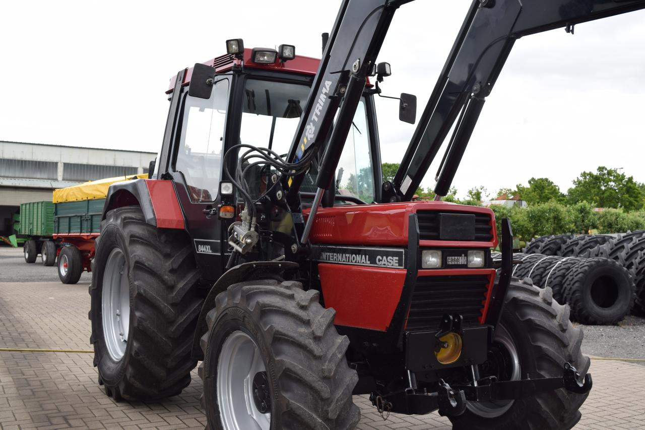Case-IH 844 A/S - Traktors: foto 3 Case-IH 844 A/S - Traktors: foto 3