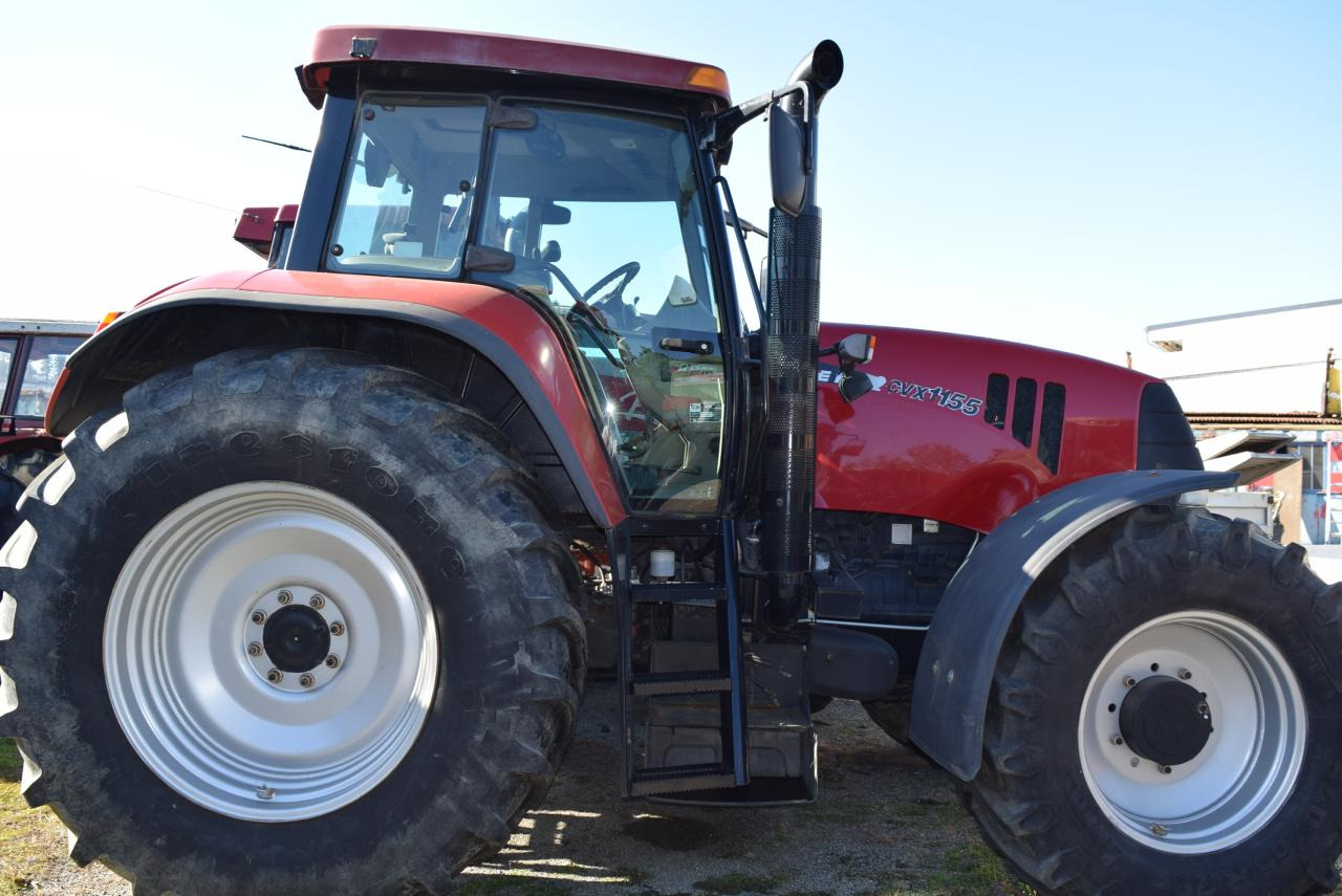Case-IH CVX 1155 - Traktors: foto 1 Case-IH CVX 1155 - Traktors: foto 1