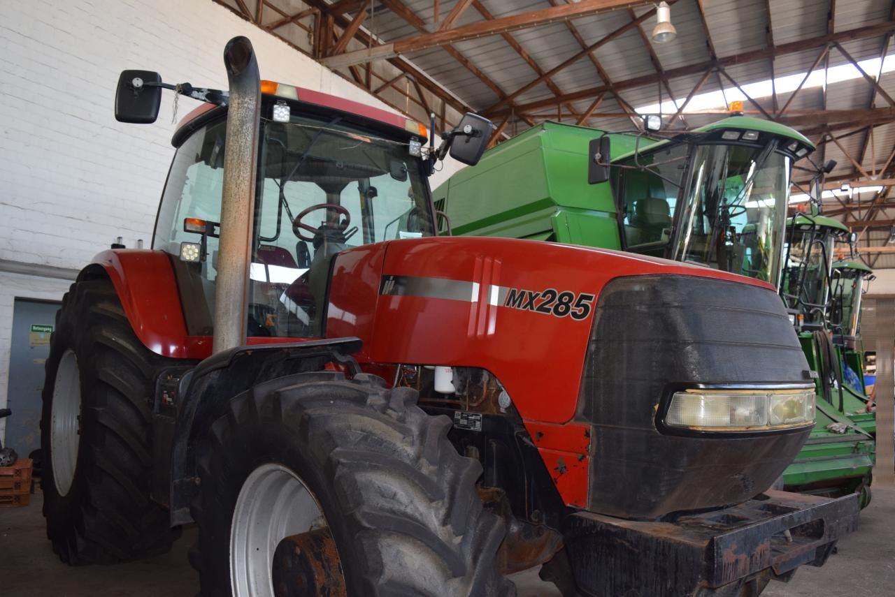 Case-IH MX 285 Magnum - Traktors: foto 1 Case-IH MX 285 Magnum - Traktors: foto 1