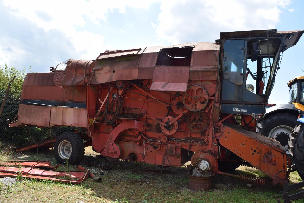 Deutz-Fahr 1620 hydro *zur Teileverwertung* - Labības kombains: foto 3 Deutz-Fahr 1620 hydro *zur Teileverwertung* - Labības kombains: foto 3