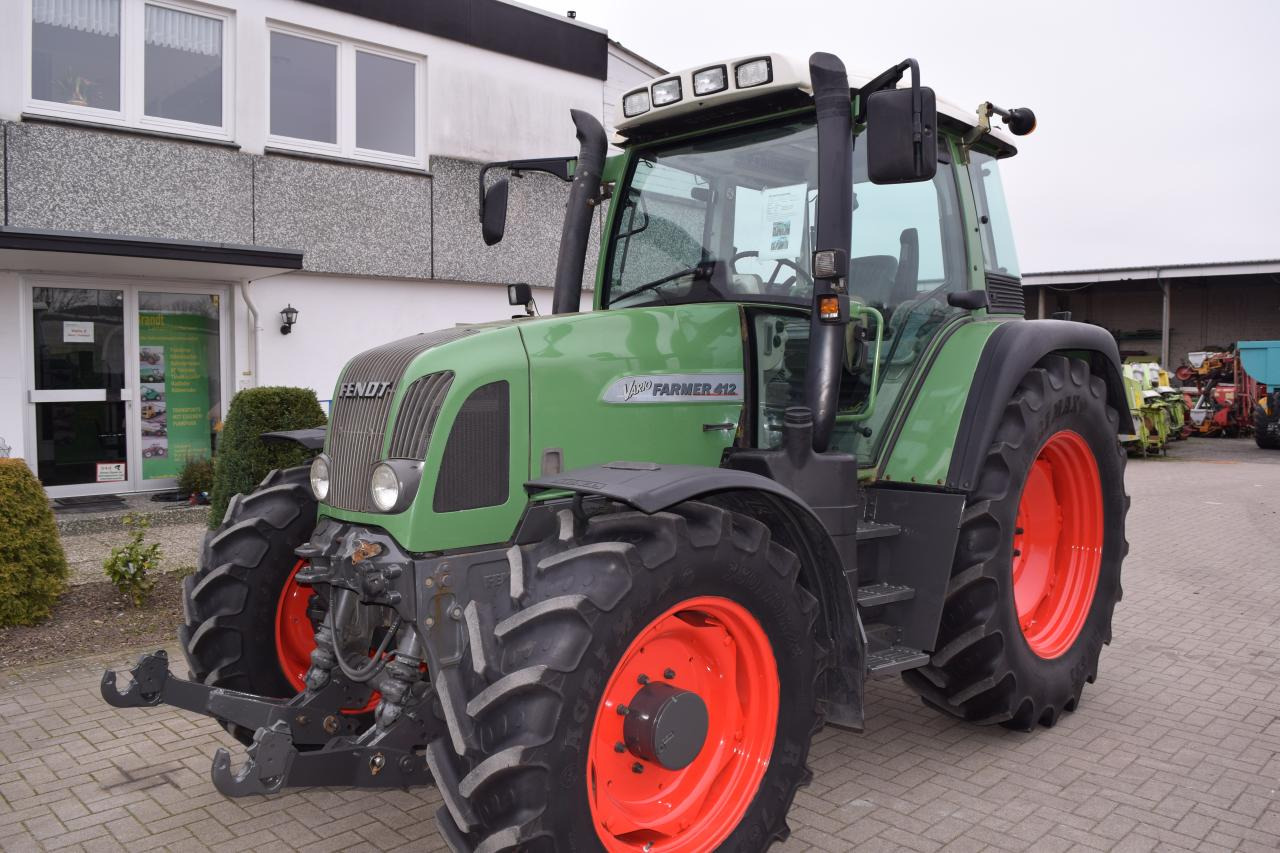 Fendt 412 Vario - Traktors: foto 1 Fendt 412 Vario - Traktors: foto 1