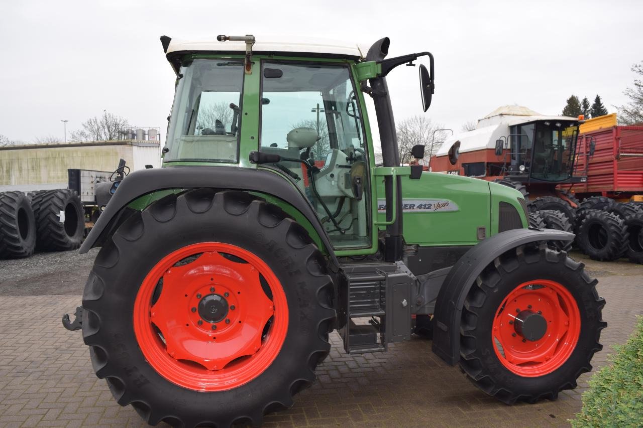 Fendt 412 Vario - Traktors: foto 4 Fendt 412 Vario - Traktors: foto 4