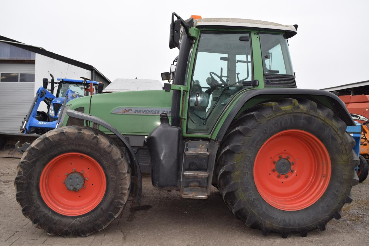 Fendt 716 Vario - Traktors: foto 1 Fendt 716 Vario - Traktors: foto 1