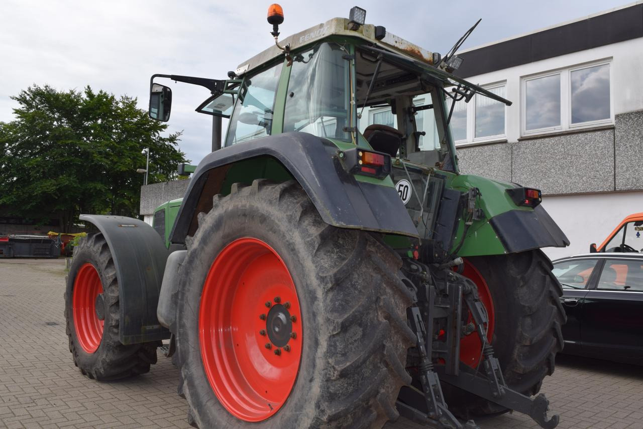 Traktors Fendt Favorit 822: foto 6