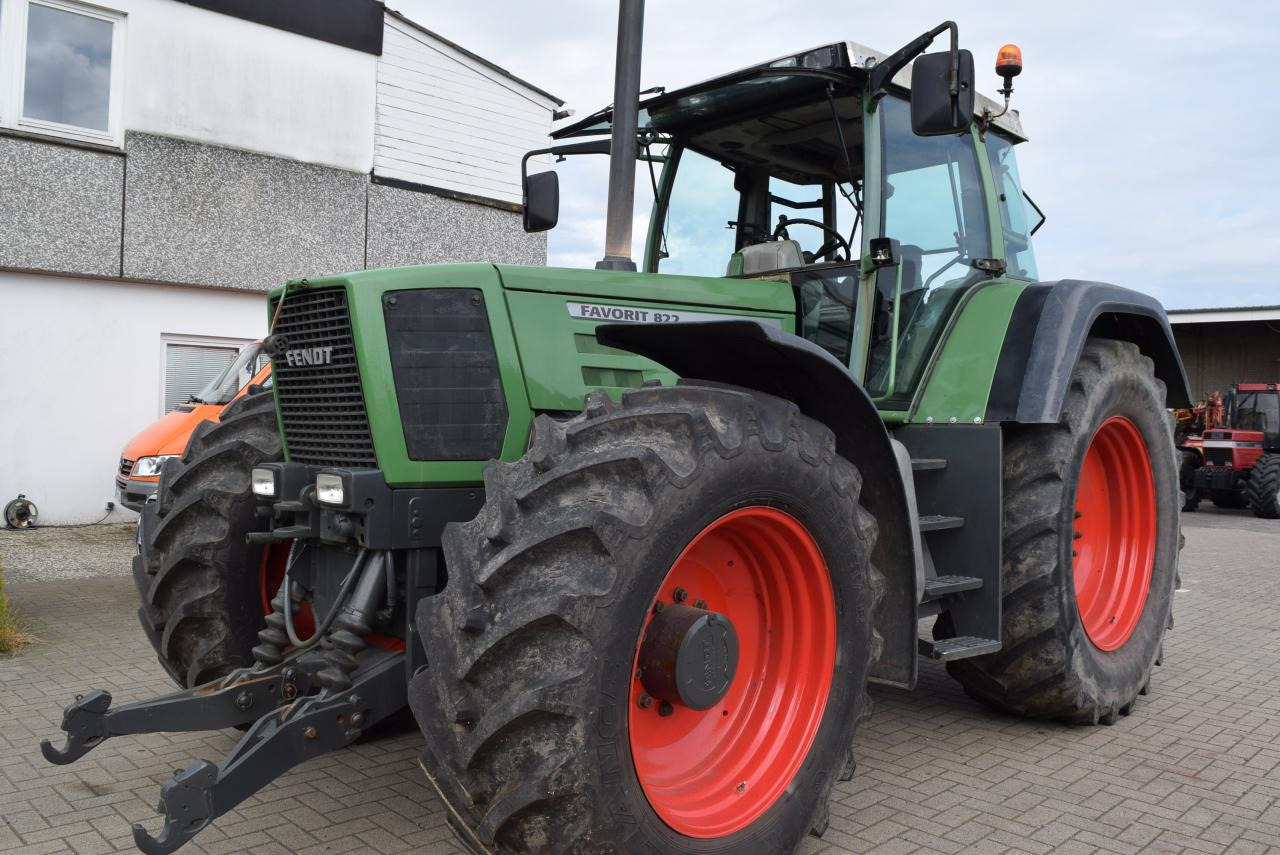 Fendt Favorit 822 - Traktors: foto 3 Fendt Favorit 822 - Traktors: foto 3