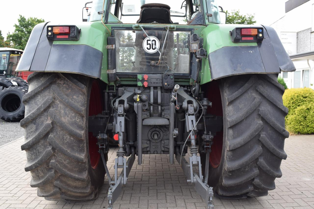 Traktors Fendt Favorit 822: foto 7