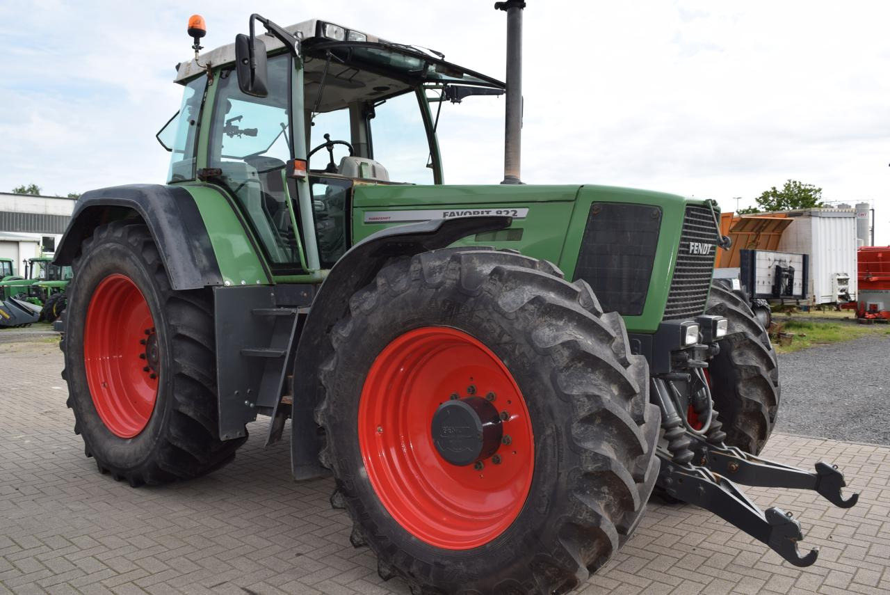 Fendt Favorit 822 - Traktors: foto 4 Fendt Favorit 822 - Traktors: foto 4