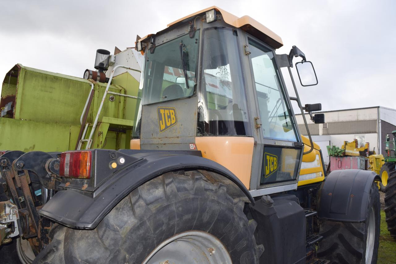JCB Fastrac 2150 - Traktors: foto 4 JCB Fastrac 2150 - Traktors: foto 4