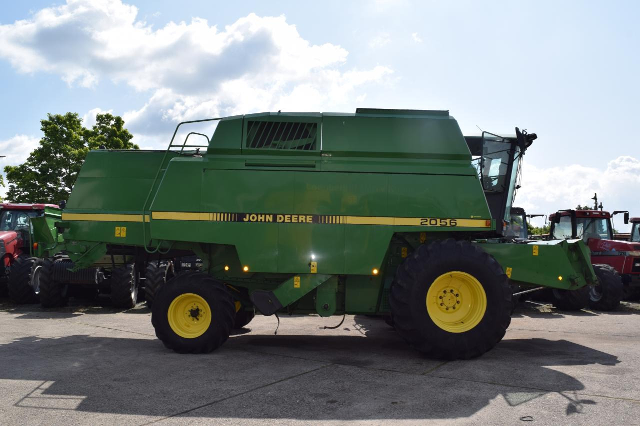 John Deere 2056 - Labības kombains: foto 1 John Deere 2056 - Labības kombains: foto 1
