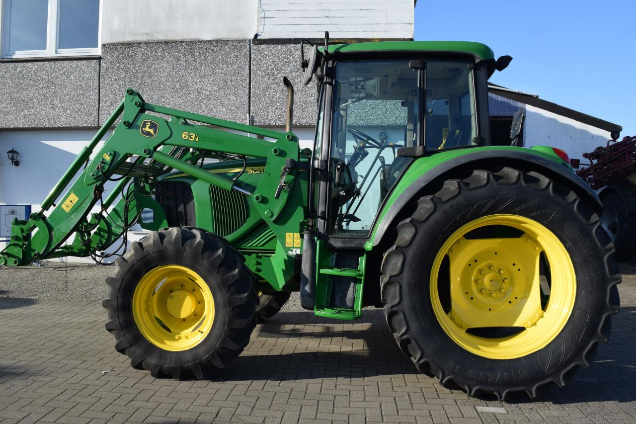John Deere 6220 - Traktors: foto 3 John Deere 6220 - Traktors: foto 3