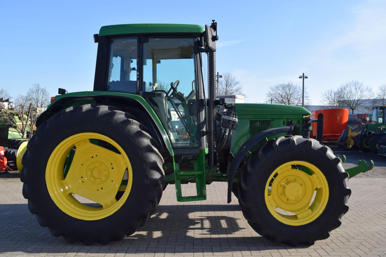 John Deere 6410 - Traktors: foto 2 John Deere 6410 - Traktors: foto 2