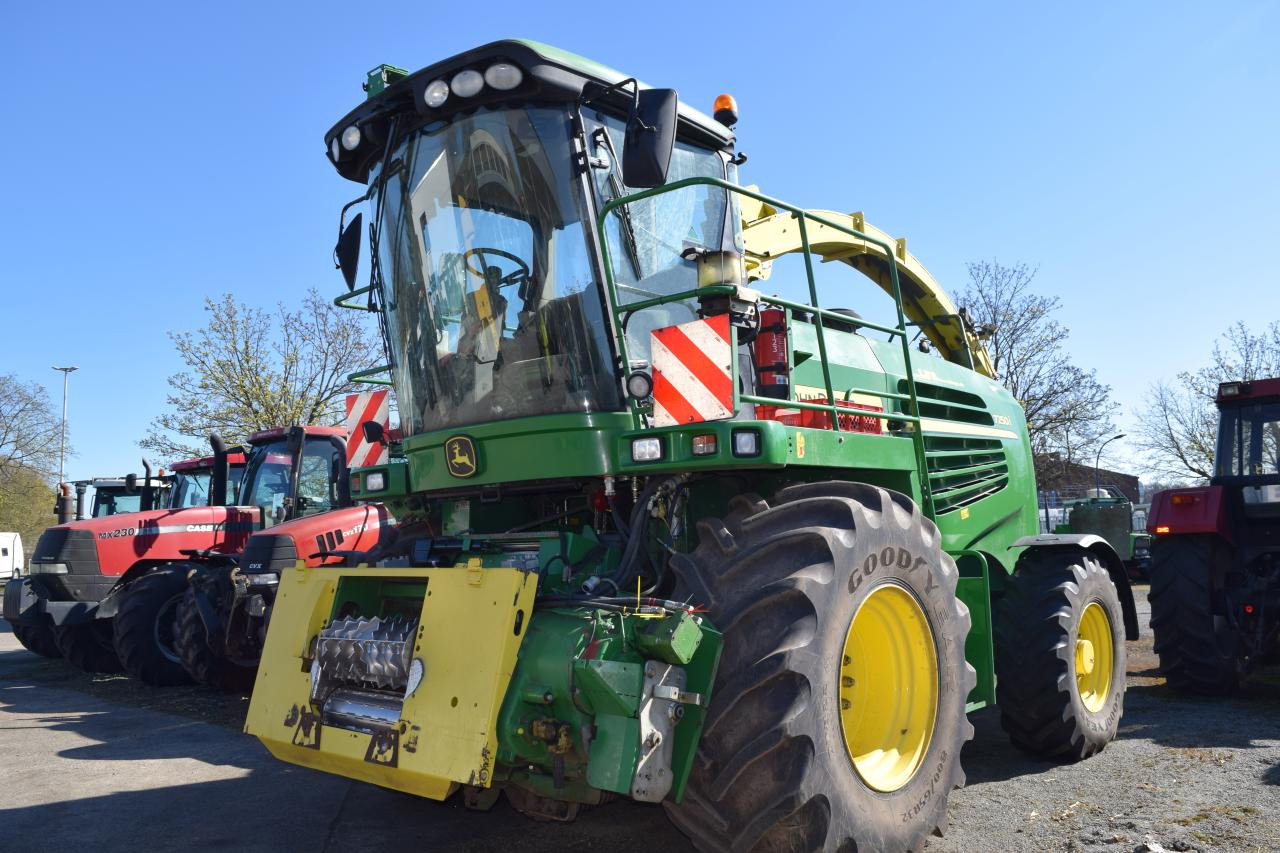 John Deere 7250 i - Lopbarības kombains: foto 2 John Deere 7250 i - Lopbarības kombains: foto 2