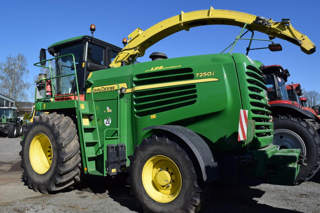 John Deere 7250 i - Lopbarības kombains: foto 4 John Deere 7250 i - Lopbarības kombains: foto 4