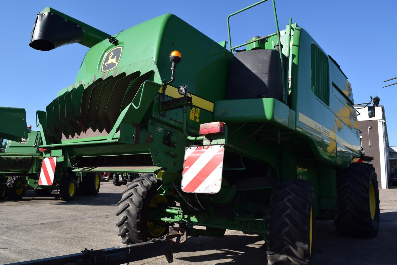 John Deere T 660 HM - Labības kombains: foto 4 John Deere T 660 HM - Labības kombains: foto 4