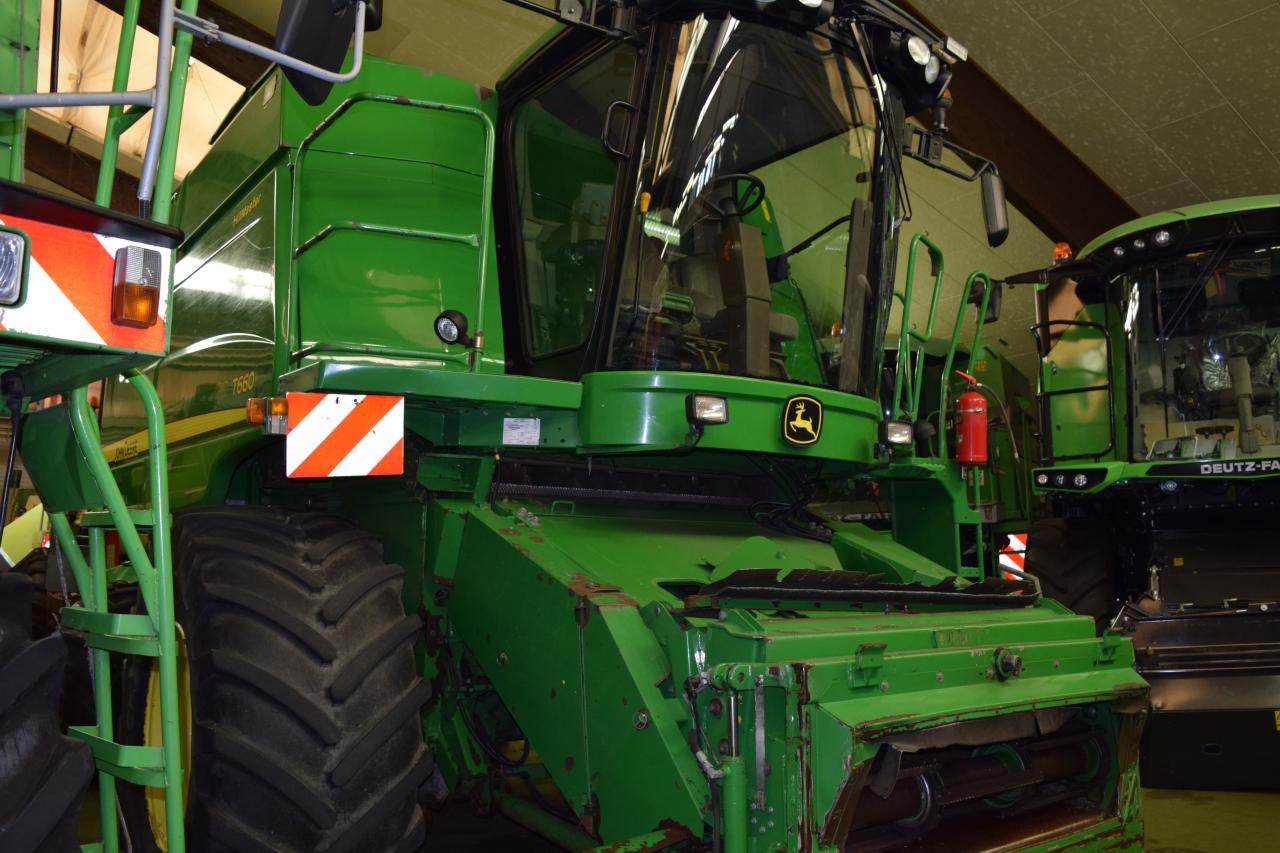 John Deere T 660 HM - Labības kombains: foto 2 John Deere T 660 HM - Labības kombains: foto 2