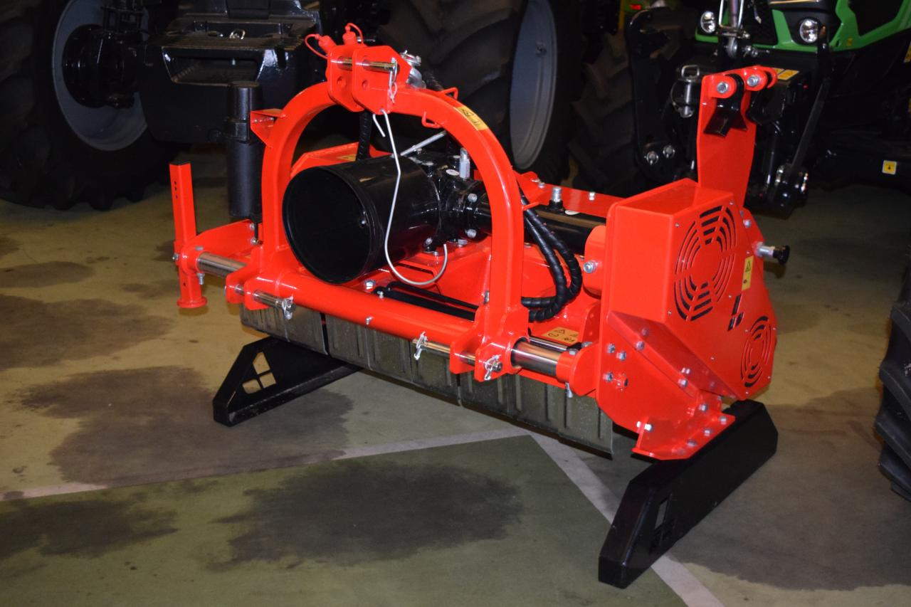 Lancer JUPITER JLH 120 - Pļaujmašīna-smalcinātājs: foto 1 Lancer JUPITER JLH 120 - Pļaujmašīna-smalcinātājs: foto 1