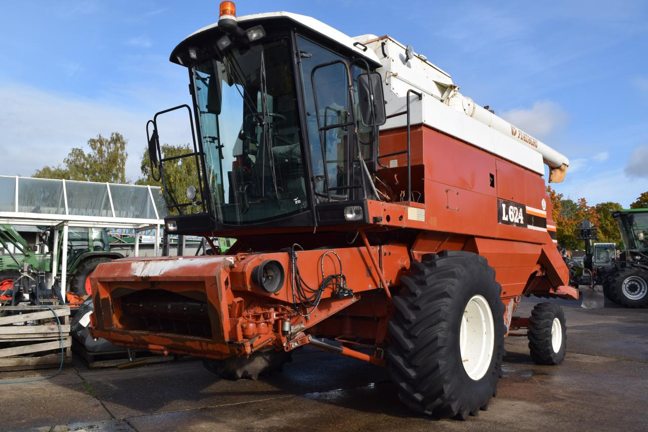 Laverda L624 - Labības kombains: foto 1 Laverda L624 - Labības kombains: foto 1