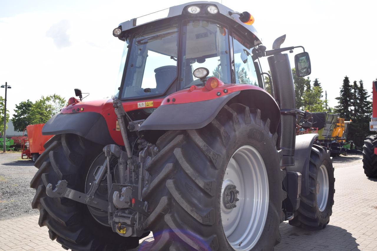 Massey Ferguson MF 7715 Dyna-6 - Traktors: foto 5 Massey Ferguson MF 7715 Dyna-6 - Traktors: foto 5