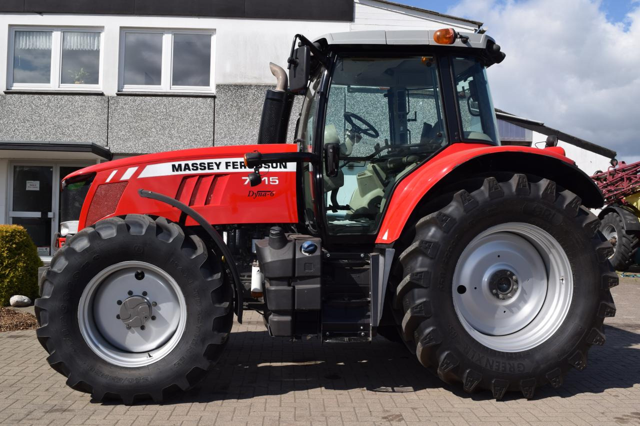 Massey Ferguson MF 7715 Dyna-6 - Traktors: foto 3 Massey Ferguson MF 7715 Dyna-6 - Traktors: foto 3