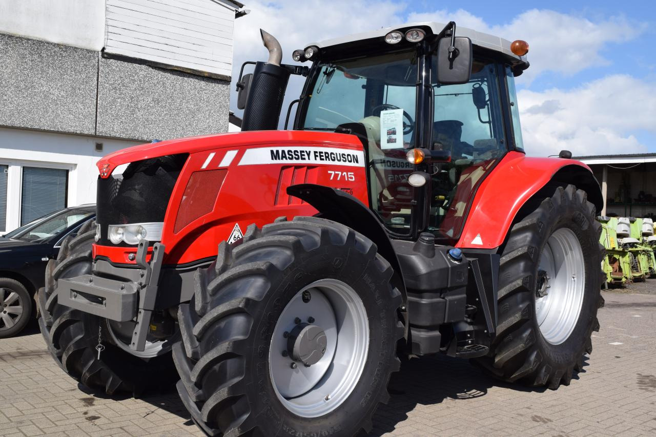 Massey Ferguson MF 7715 Dyna-6 - Traktors: foto 2 Massey Ferguson MF 7715 Dyna-6 - Traktors: foto 2