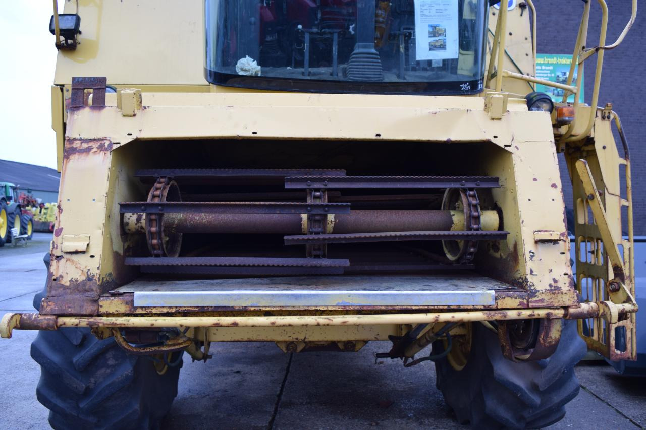 New Holland TC 56 - Labības kombains: foto 5 New Holland TC 56 - Labības kombains: foto 5